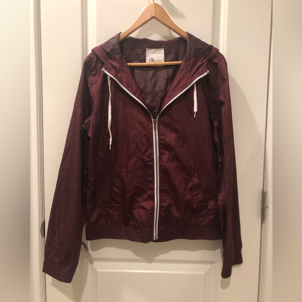 Zine Skater Windbreaker Size Large